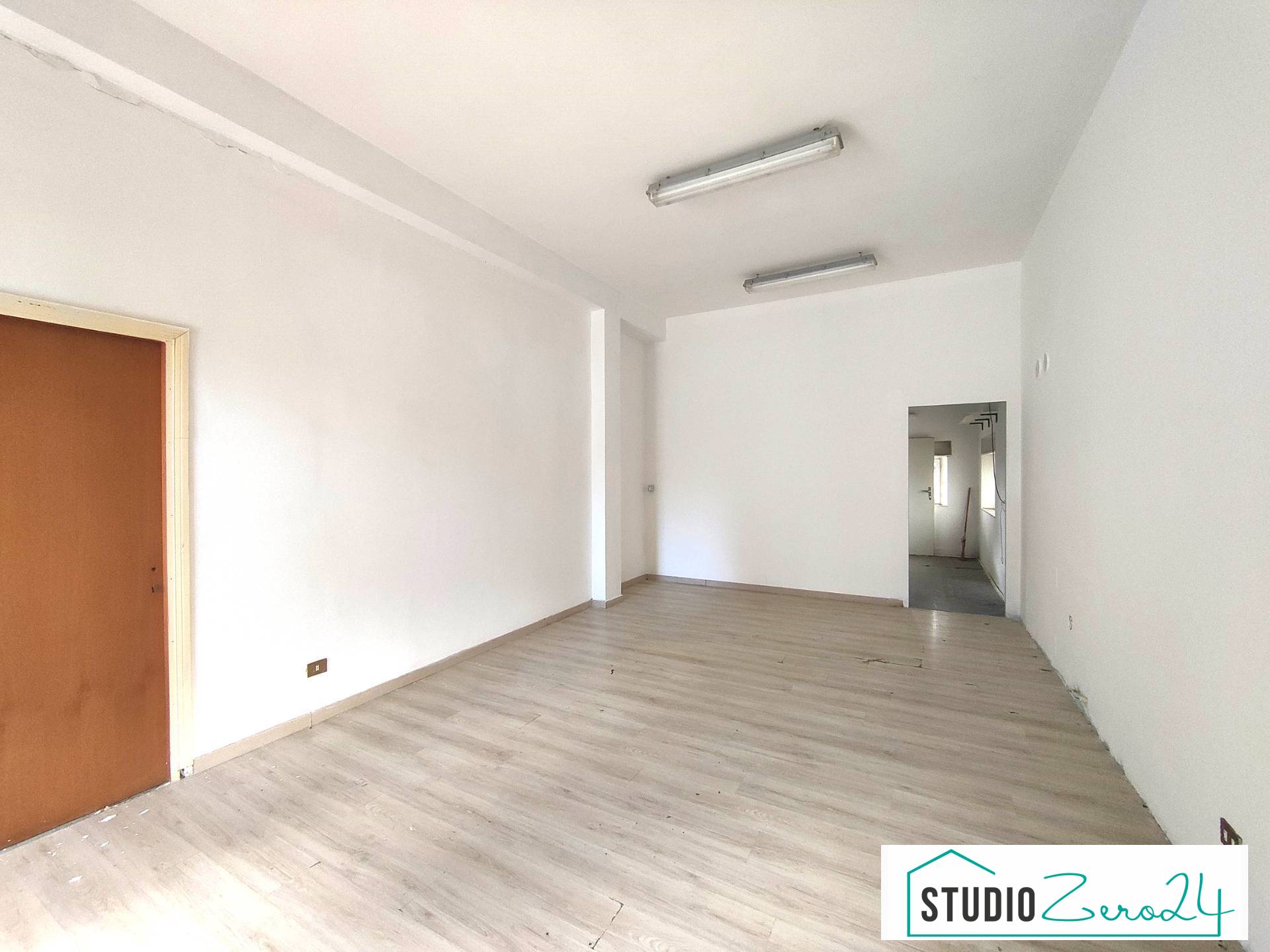 Locale commerciale in affitto a Amelia