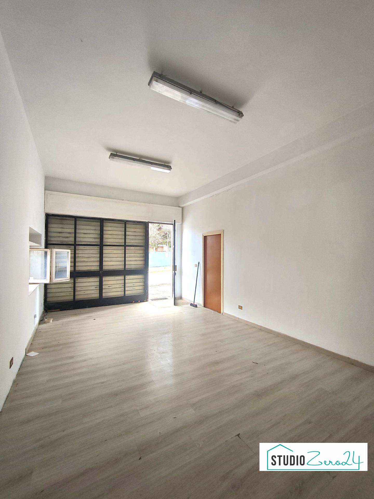 Locale commerciale in affitto a Amelia