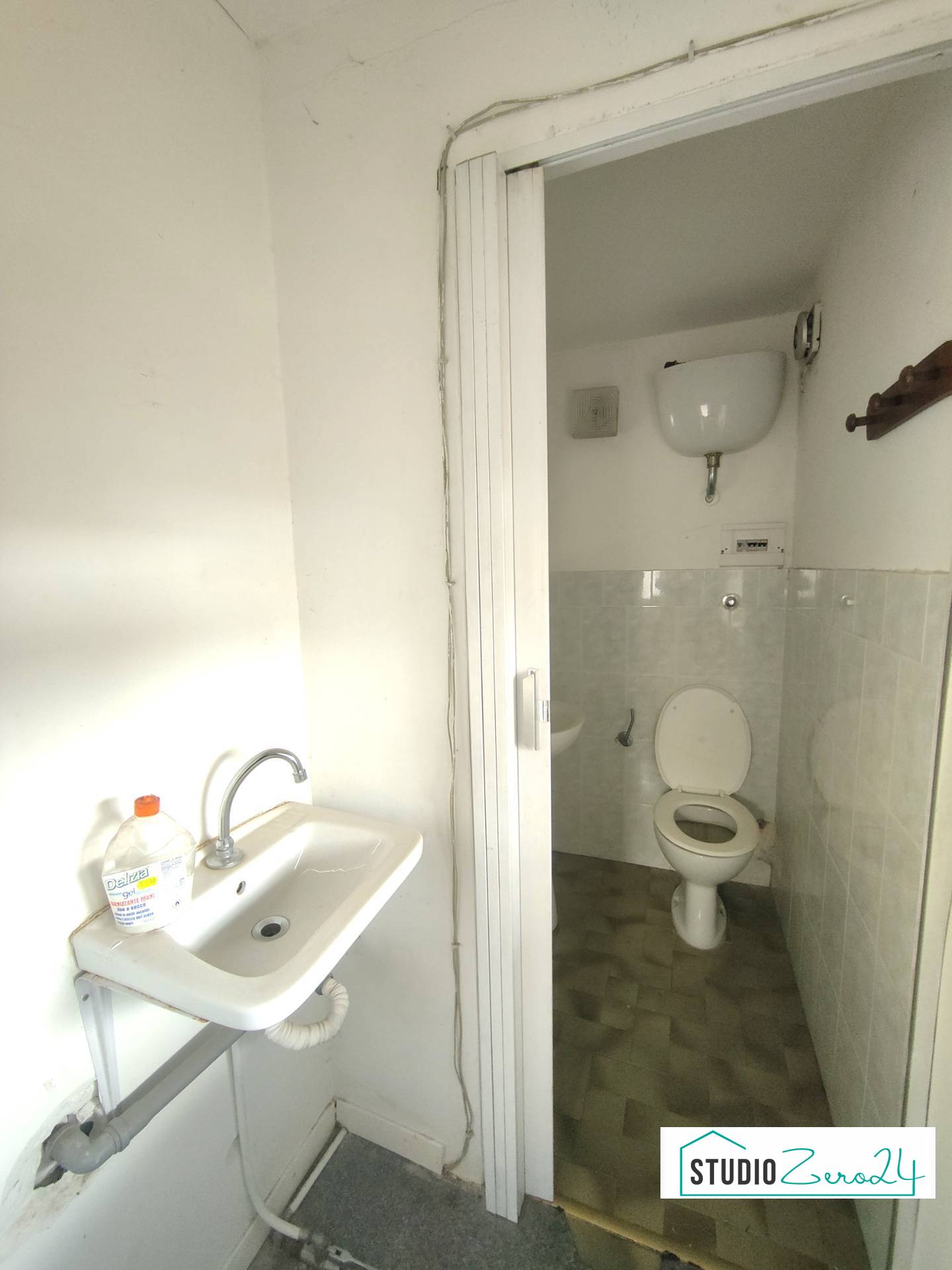 Locale commerciale in affitto a Amelia