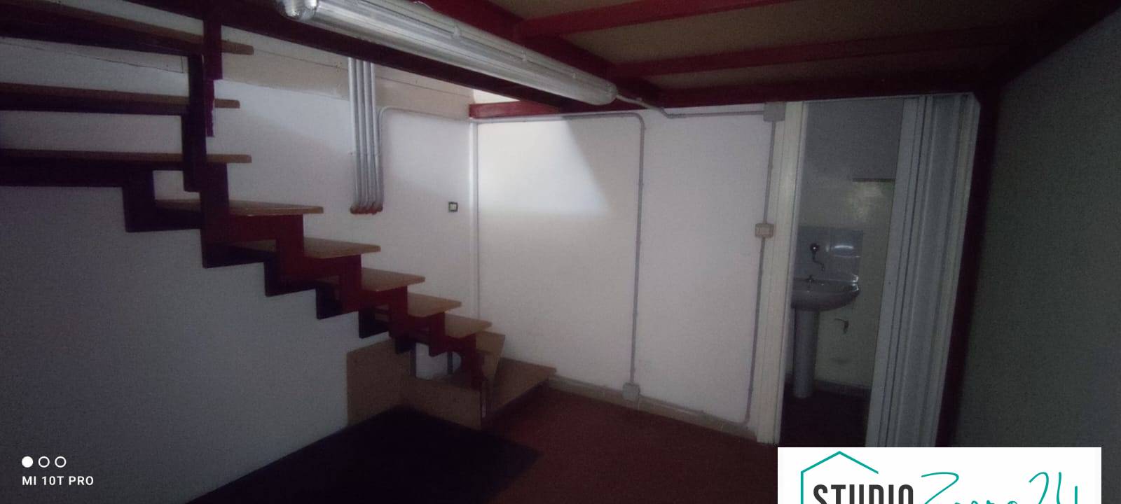 Locale commerciale in affitto a Amelia