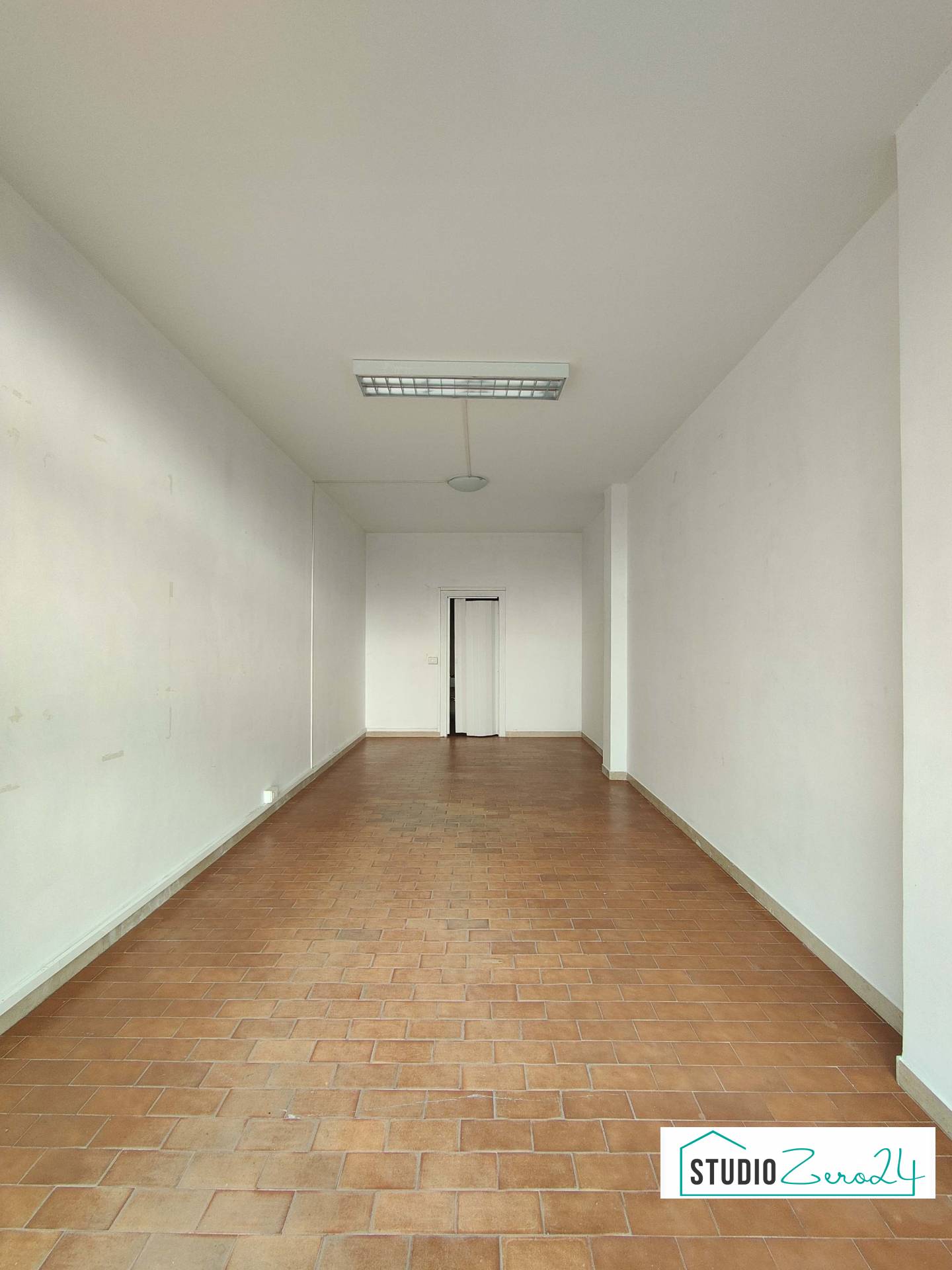 Locale commerciale in affitto a Amelia