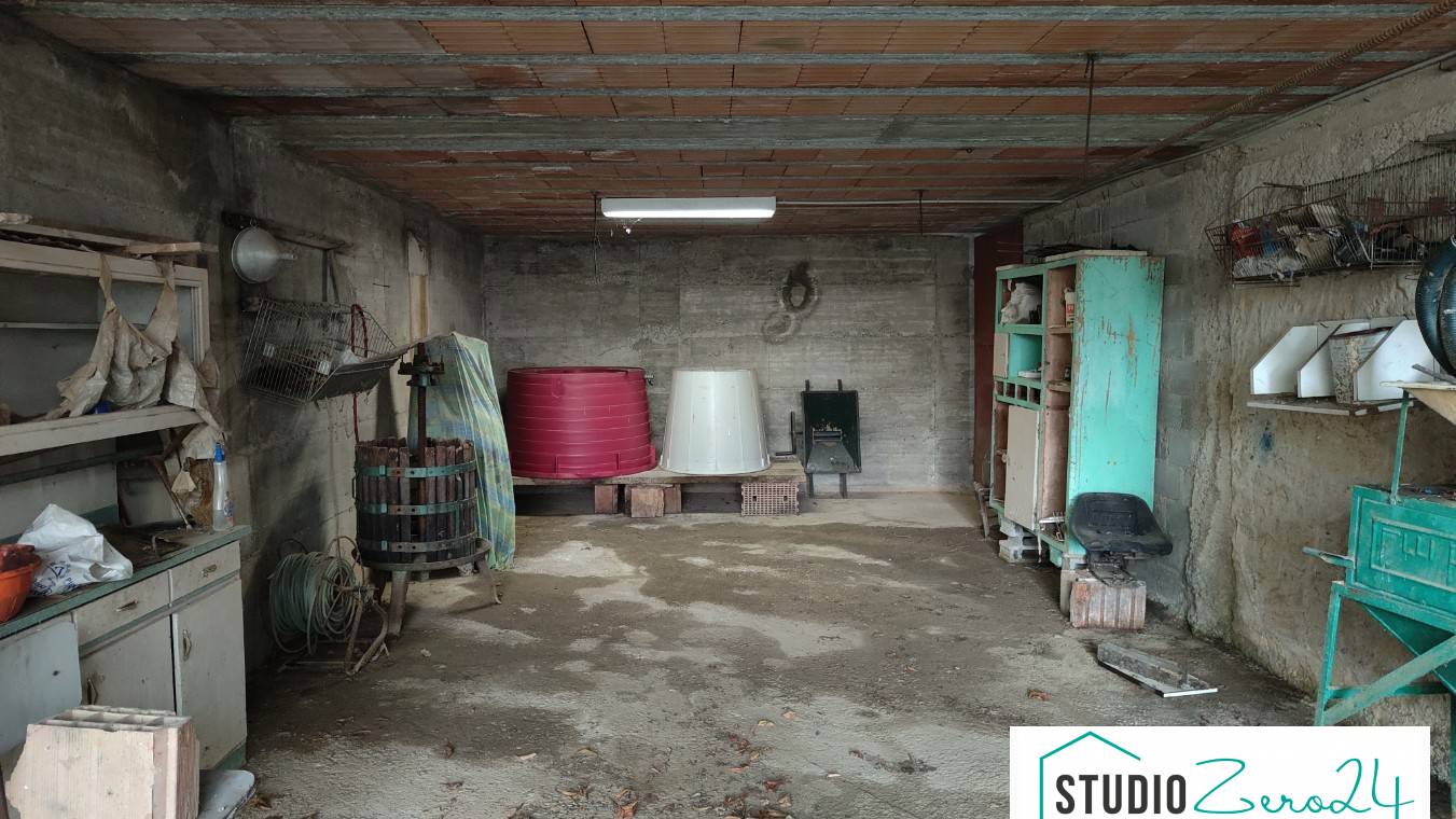 Casale in vendita a Attigliano