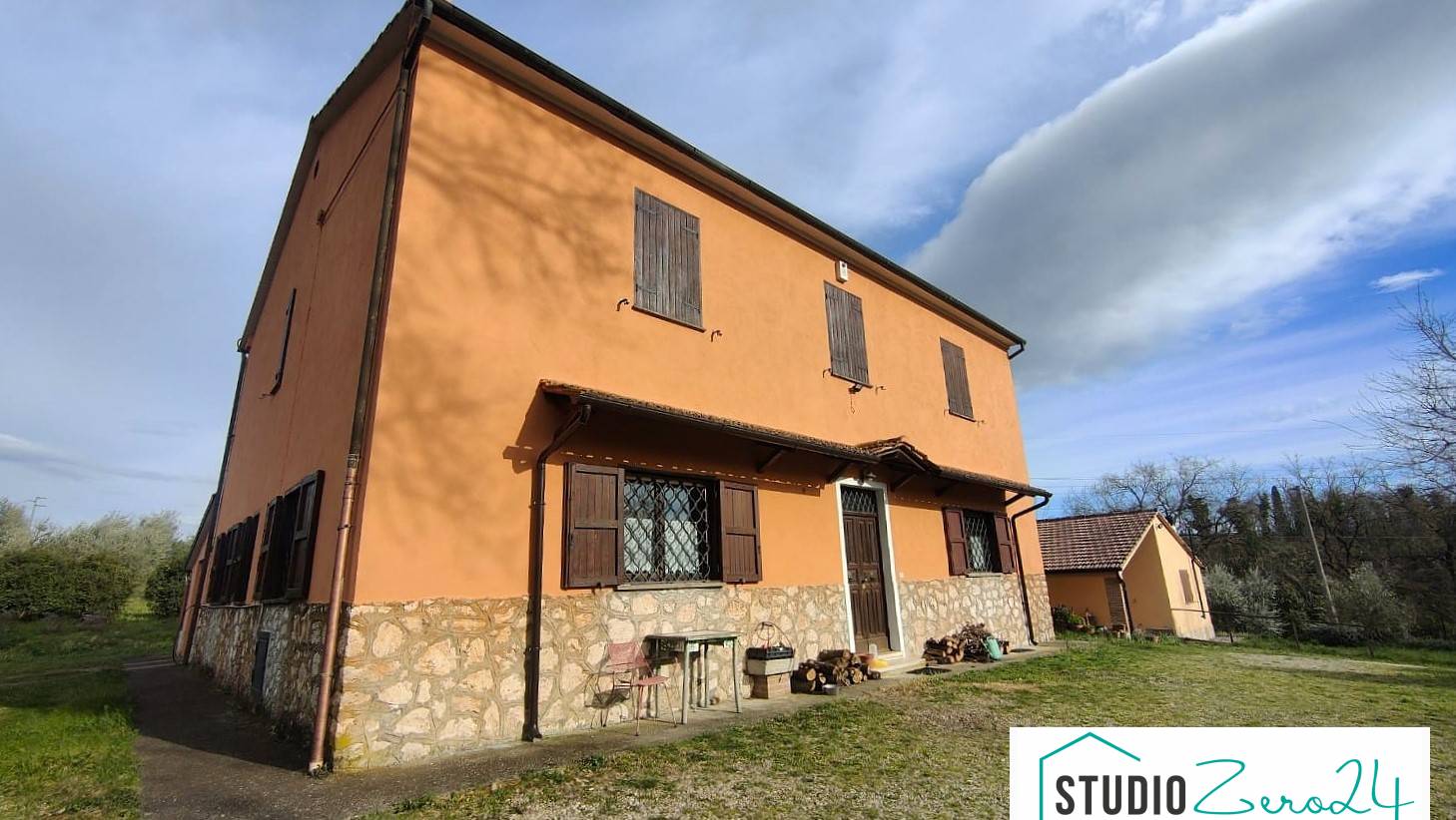 Casale in vendita a Attigliano