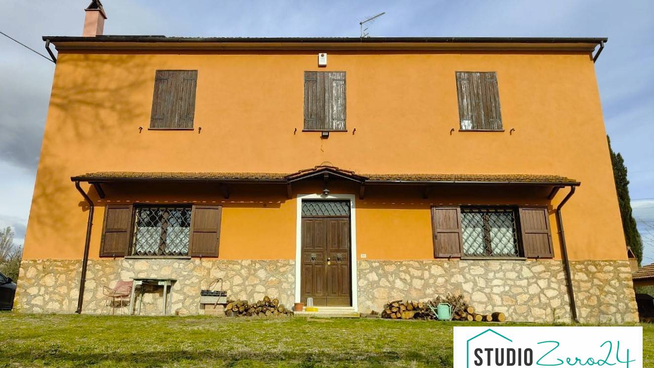 Casale in vendita a Attigliano