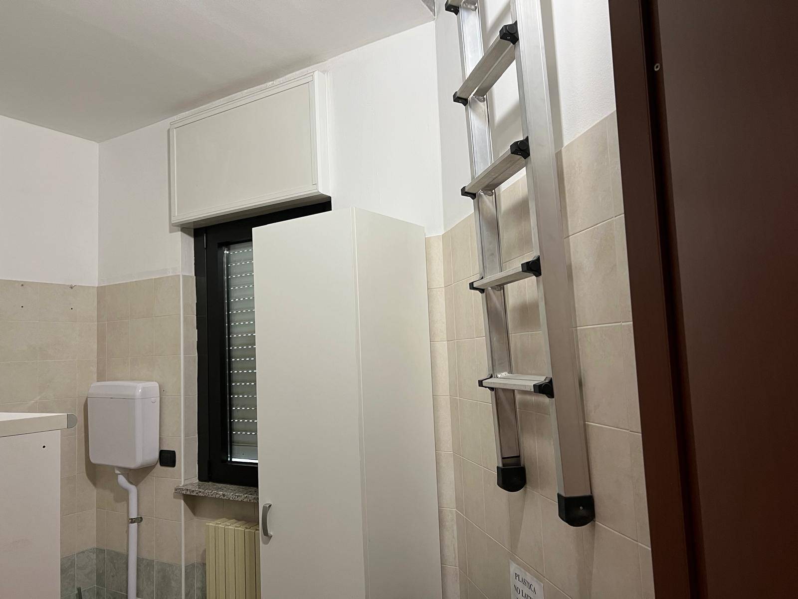 Locale commerciale in vendita a Busto Arsizio