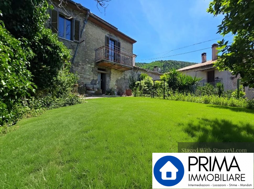 Casa indipendente in vendita a Stroncone