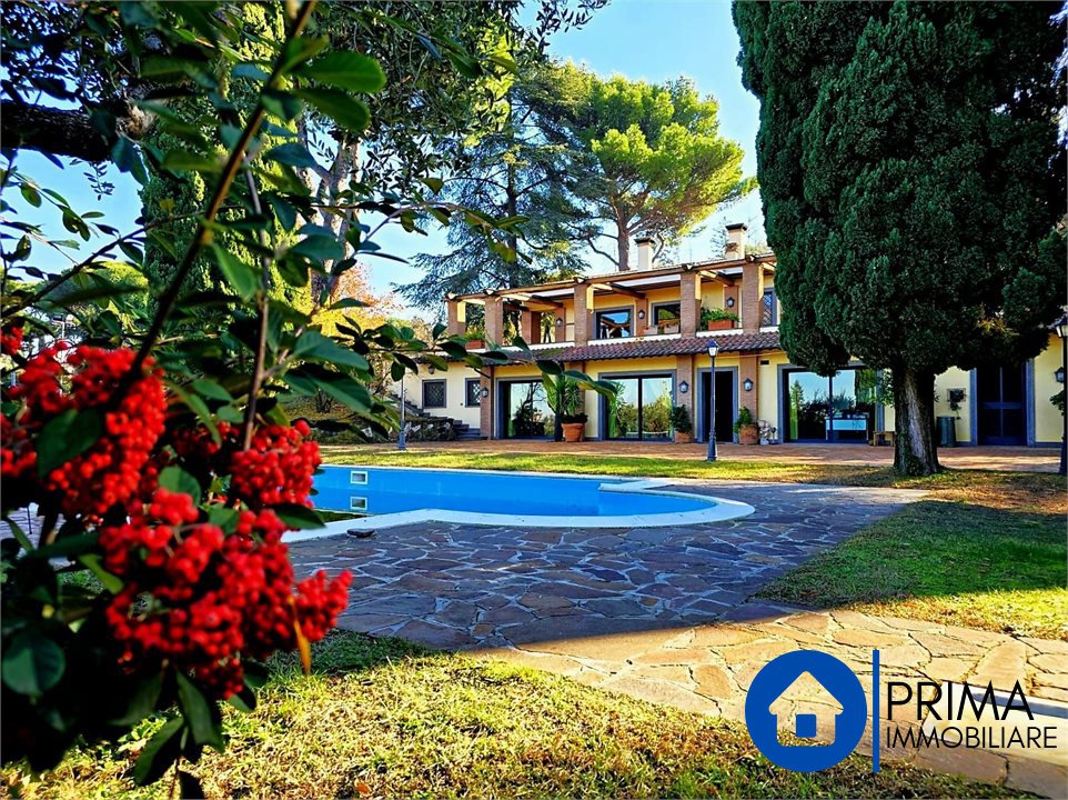 Villa in vendita a Monte Porzio Catone