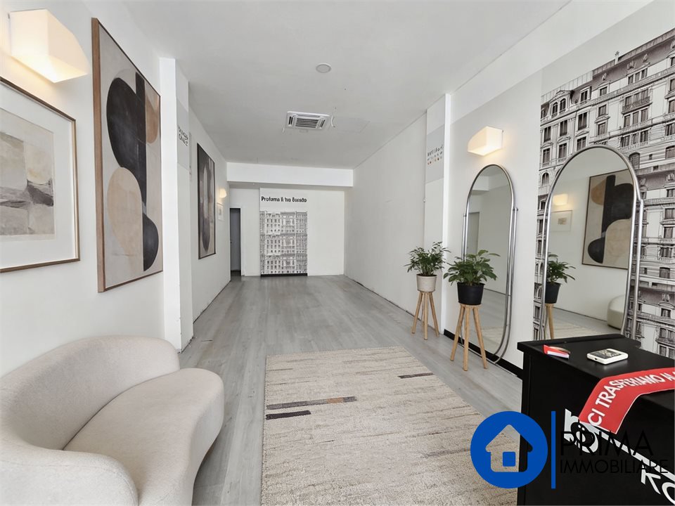 Locale commerciale in affitto a Terni