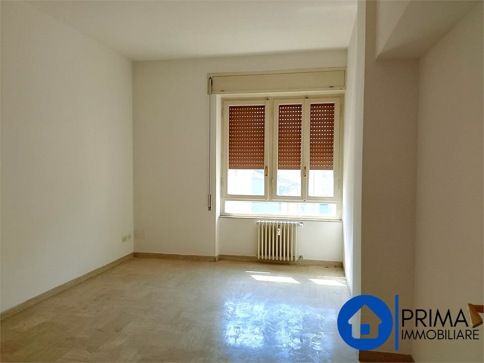 Quadrilocale in affitto a Terni