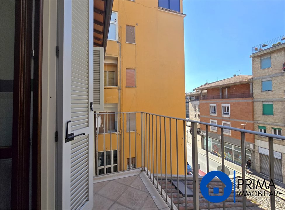 Stabile/Palazzo in vendita a Terni