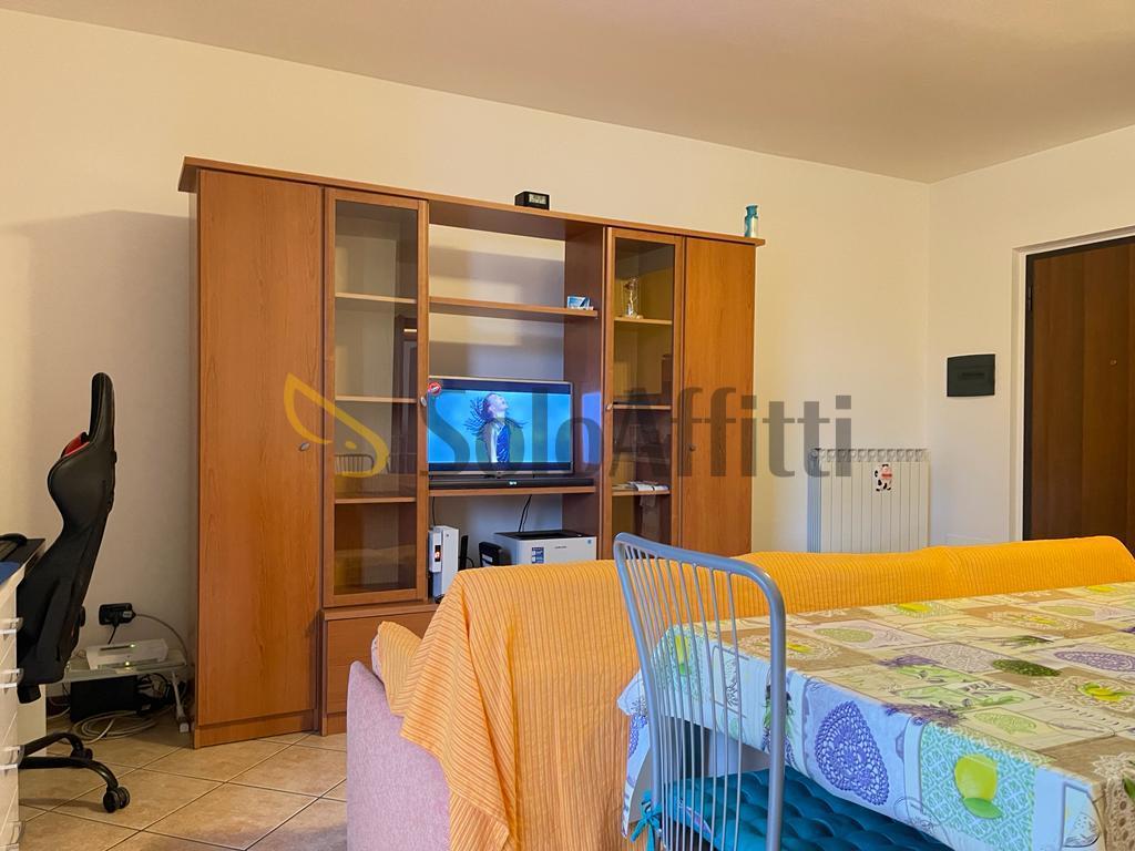 Bilocale con box doppio, Cardano al Campo sud