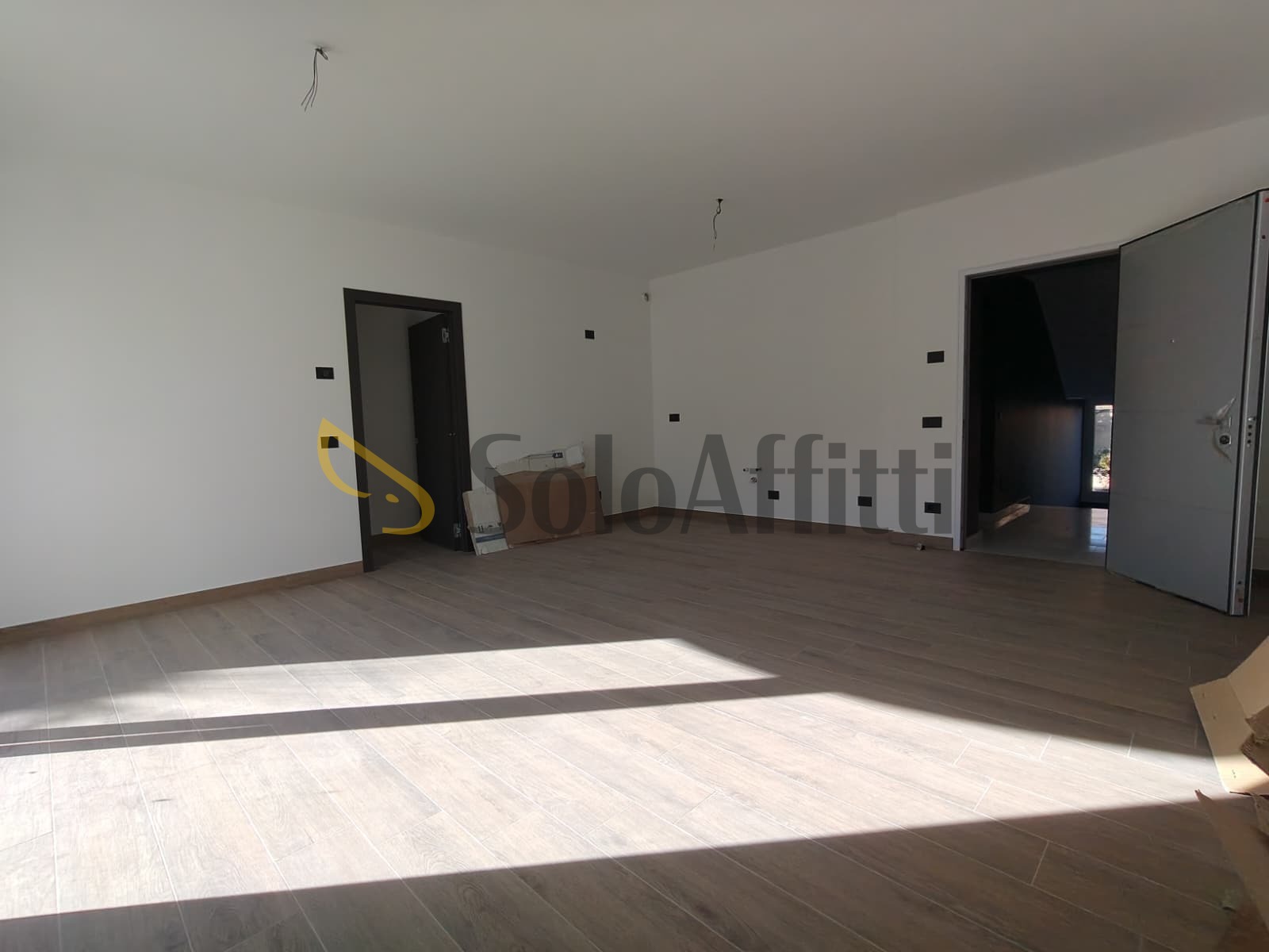 Bilocale con box a Magnago