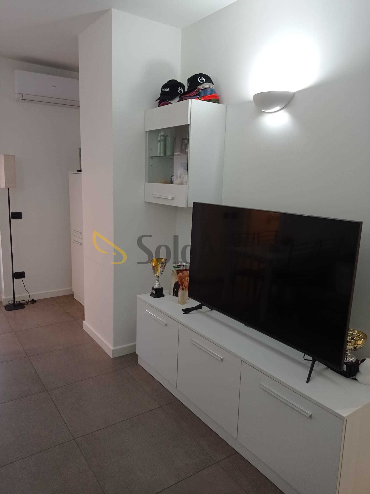 Trilocale con box, Gallarate centro