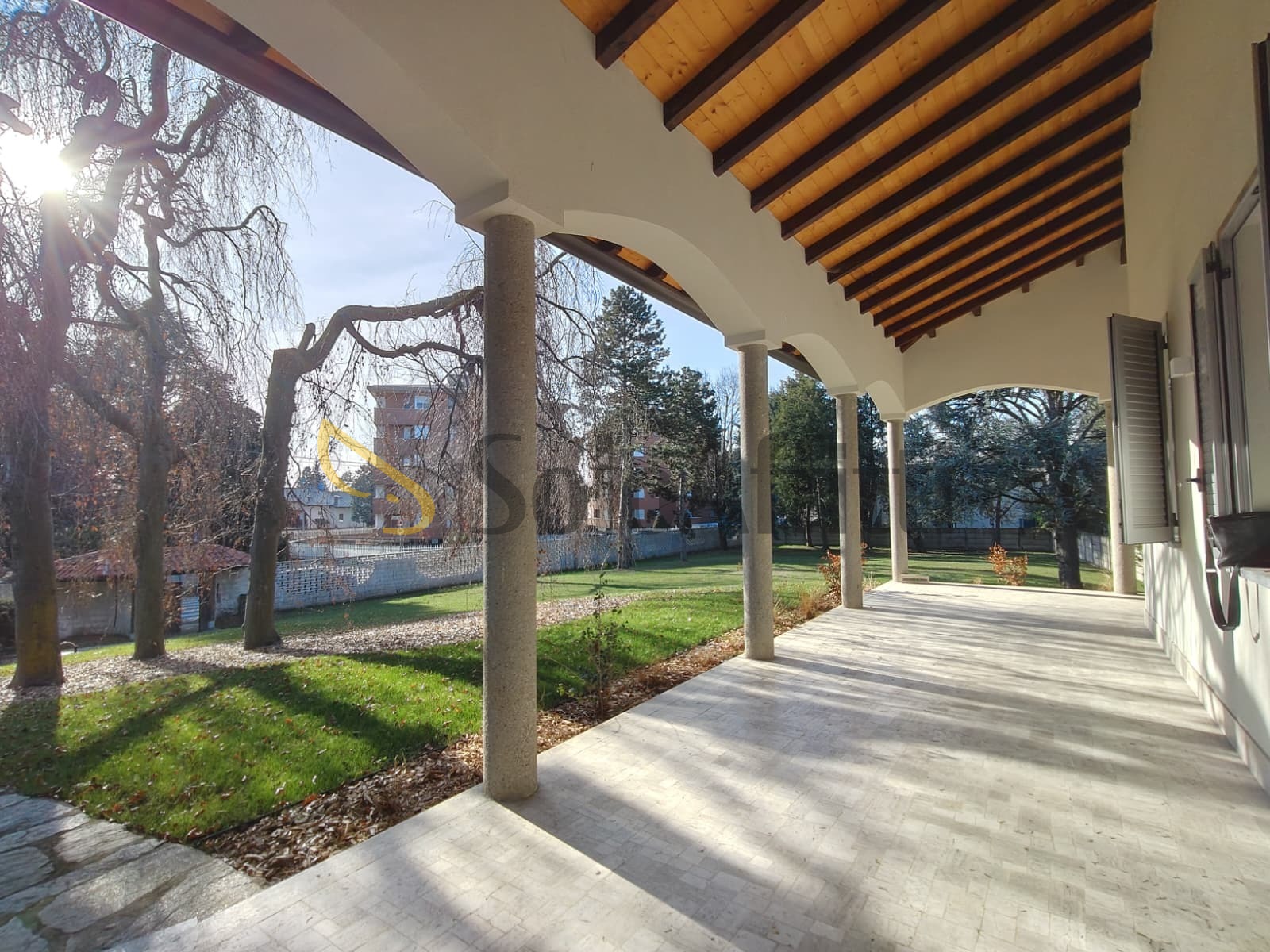 Villa con giardino a Marnate