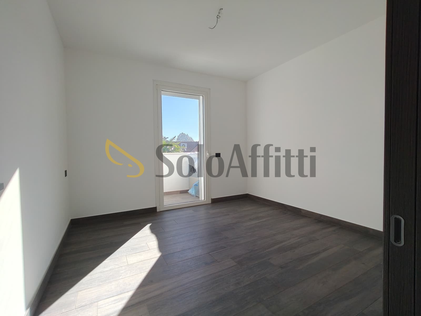 Trilocale con box doppio a Magnago