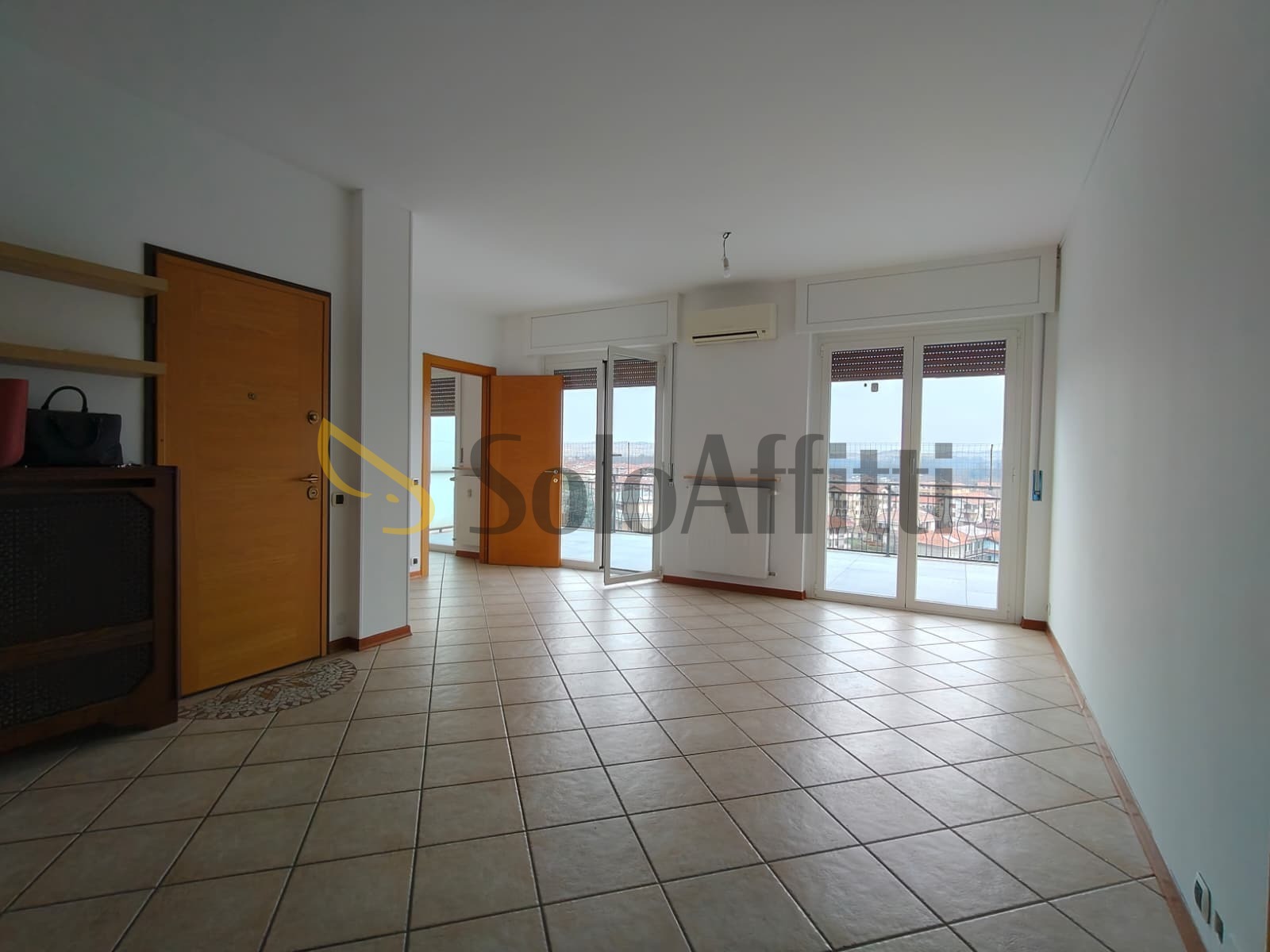 Appartamento con terrazzo, Borgomanero ospedali