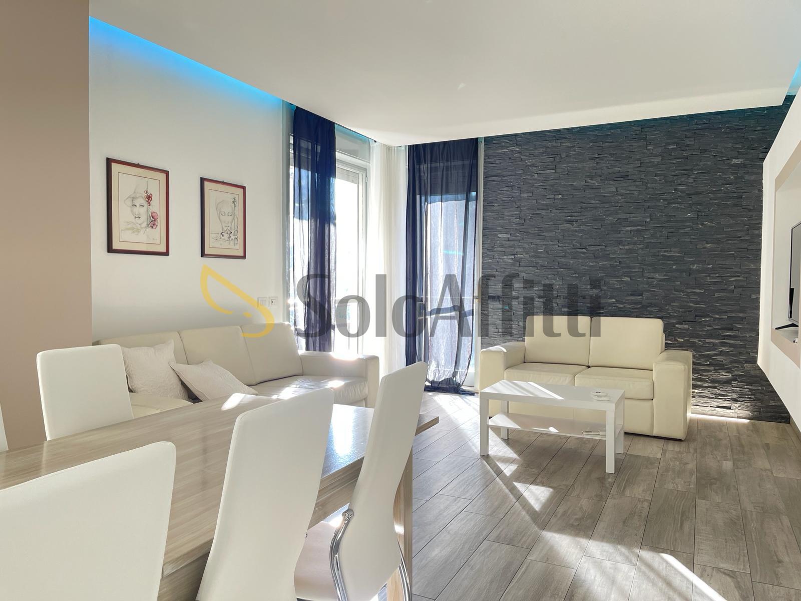 Trilocale con terrazzo, Gallarate cascinetta