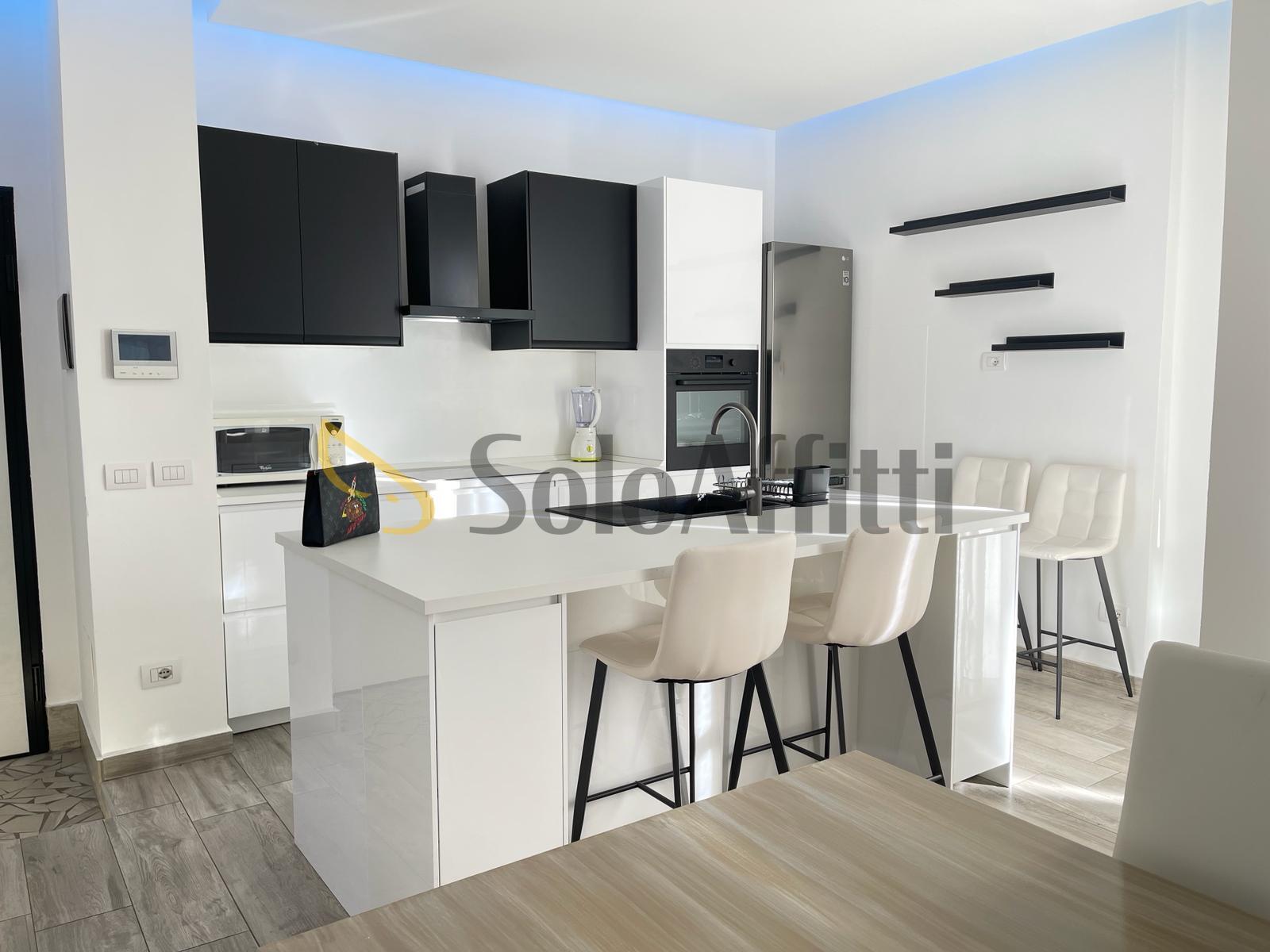 Trilocale con terrazzo, Gallarate cascinetta