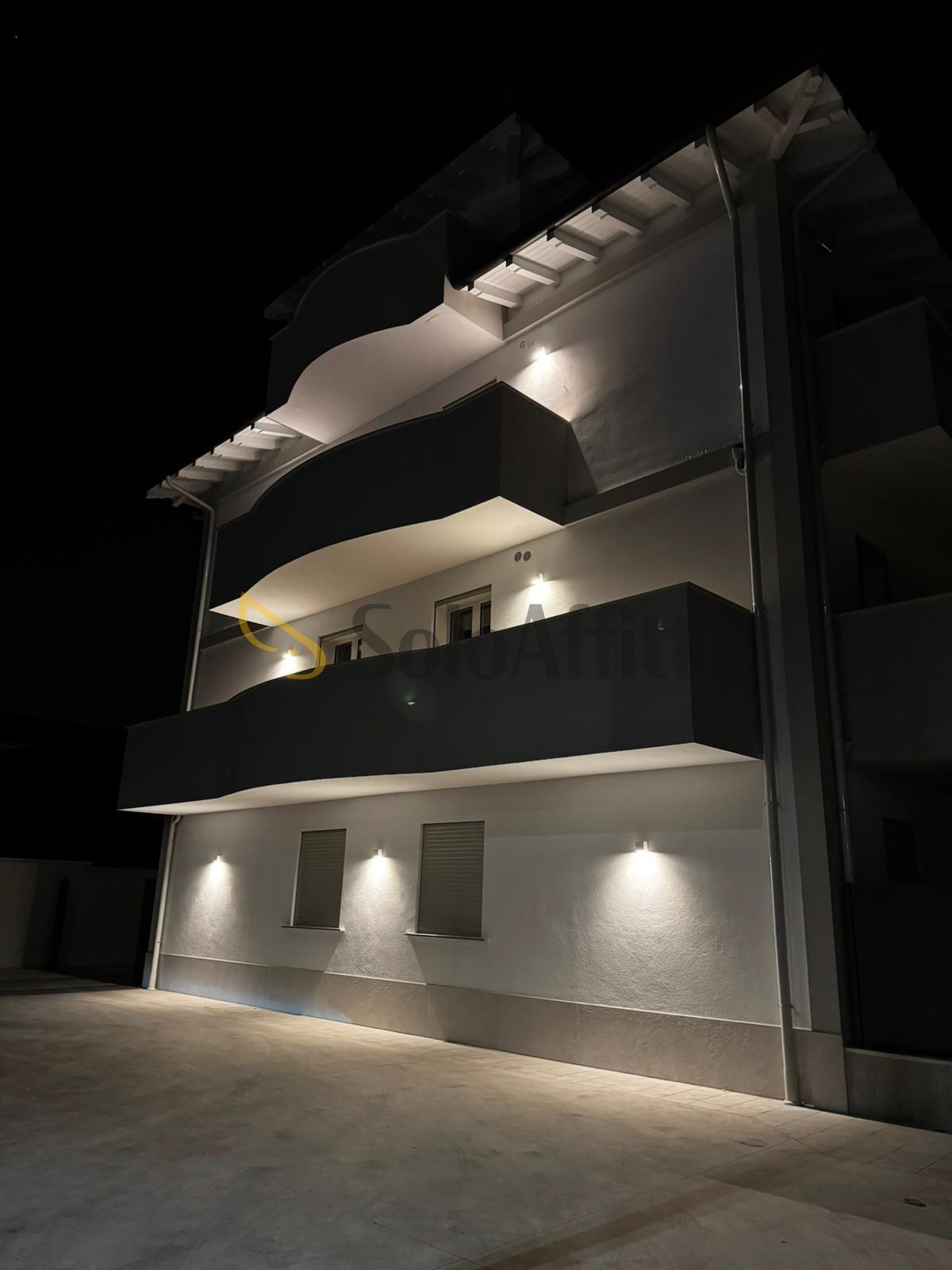 Trilocale con box a Magnago