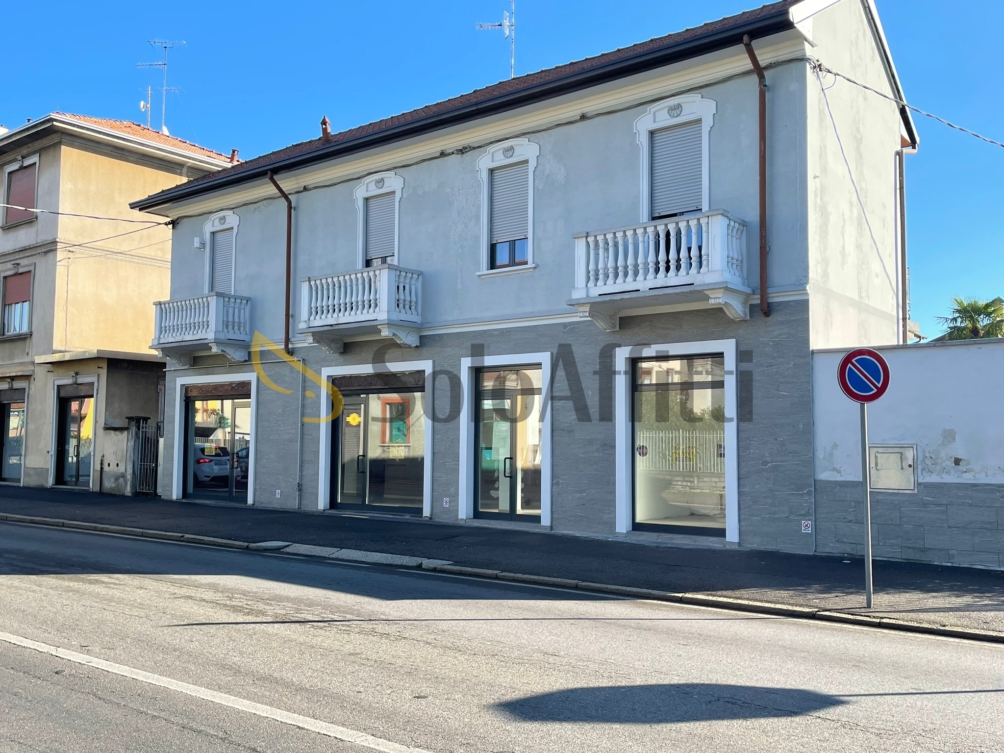 Locale commerciale classe A1, Gallarate caiello