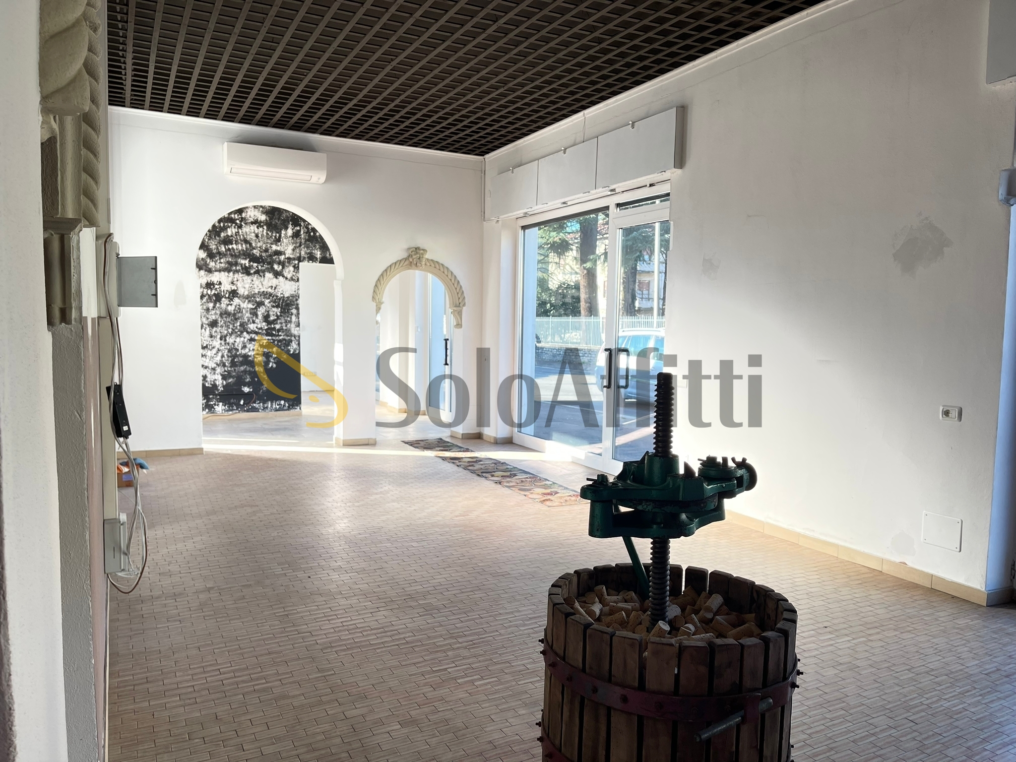 Locale commerciale classe A1, Gallarate caiello