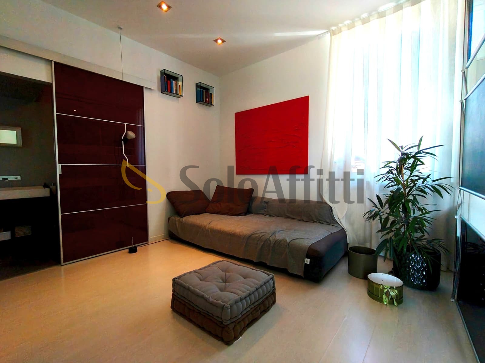 Monolocale con terrazzo, Gallarate ospedale