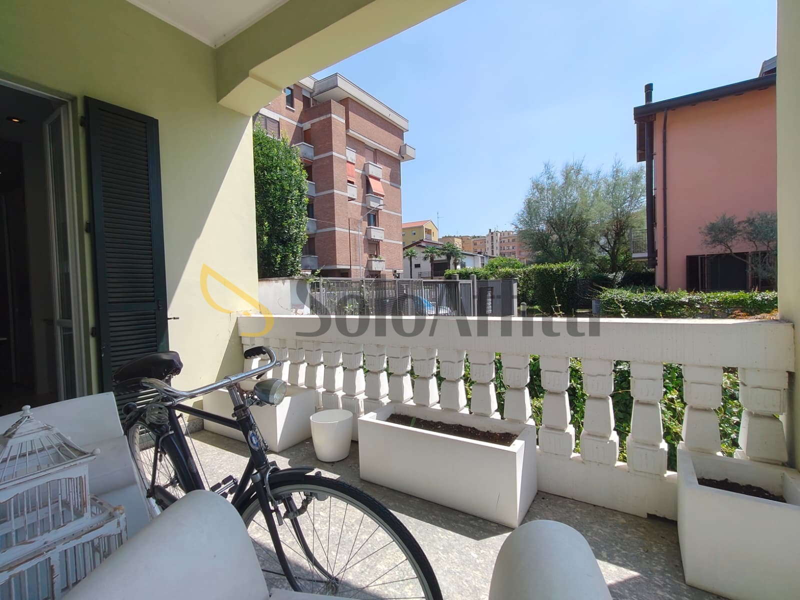 Monolocale con terrazzo, Gallarate ospedale