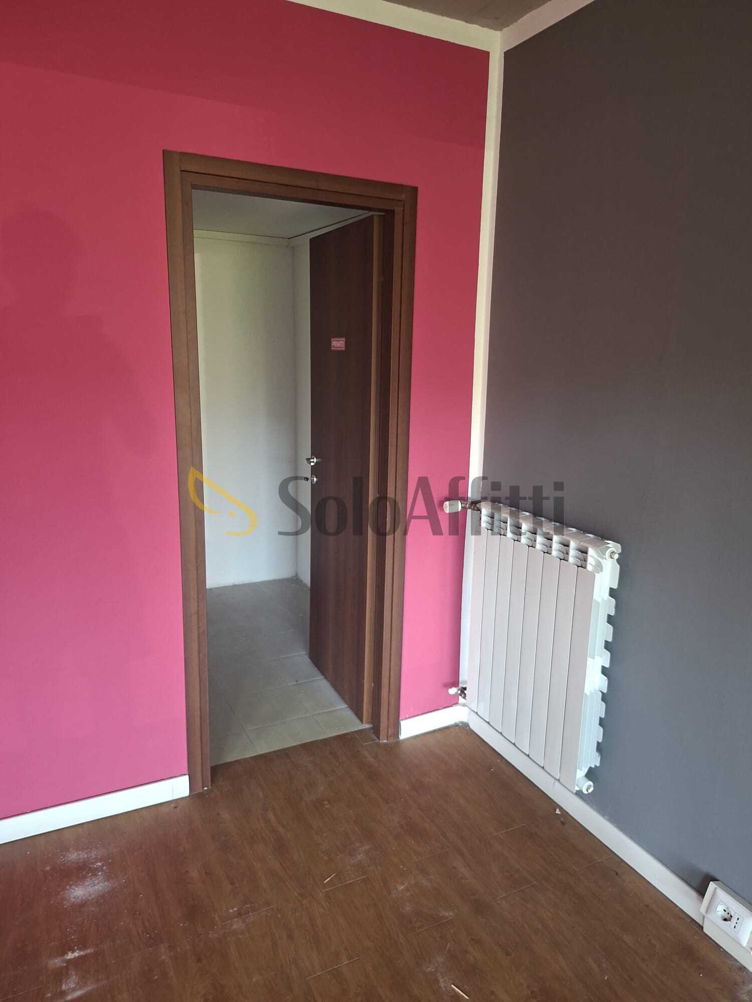Locale commerciale in affitto, Gallarate centro