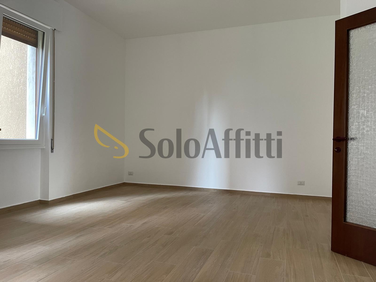 Trilocale con box, Gallarate crenna