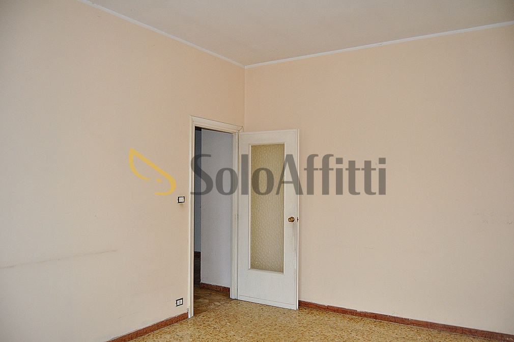 Trilocale da ristrutturare in via d. aragno 7, Settimo Torinese