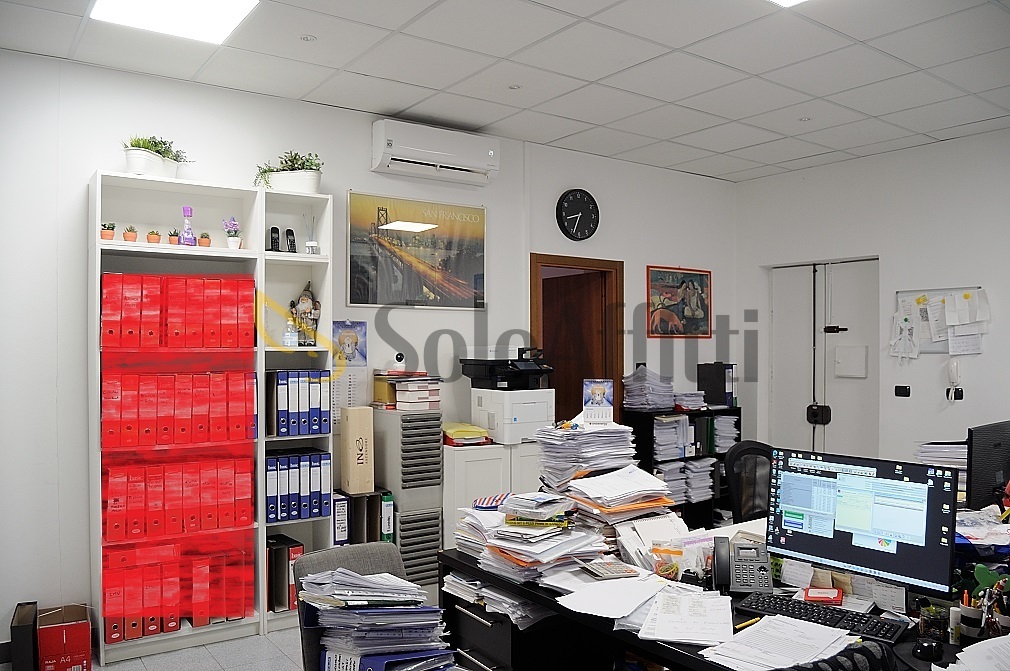 Locale commerciale in affitto in via giuseppe verdi 13, Settimo Torinese