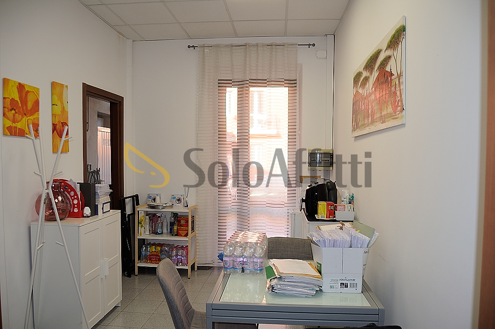 Locale commerciale in affitto in via giuseppe verdi 13, Settimo Torinese