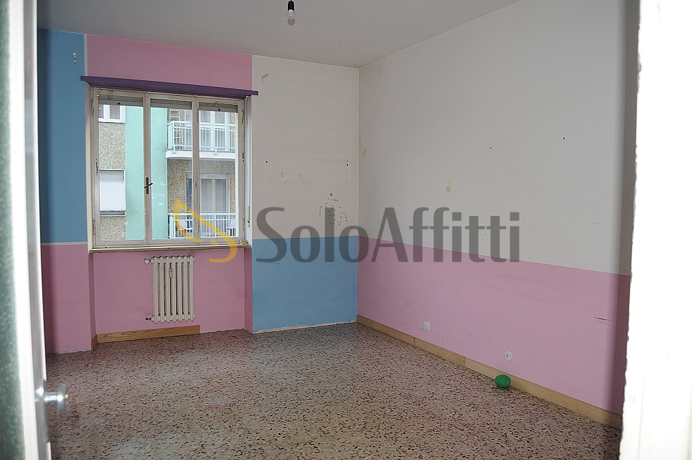 Trilocale da ristrutturare in via montello 2, Settimo Torinese