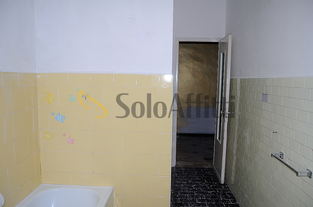 Trilocale da ristrutturare in via montello 2, Settimo Torinese