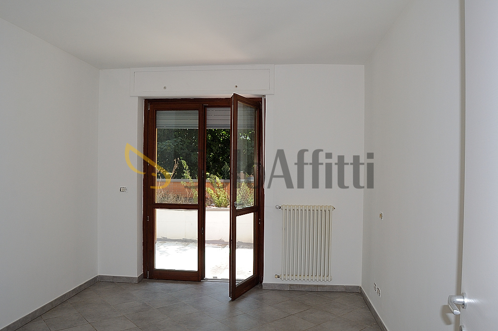 Bilocale con giardino in via colombo 29, Caselle Torinese