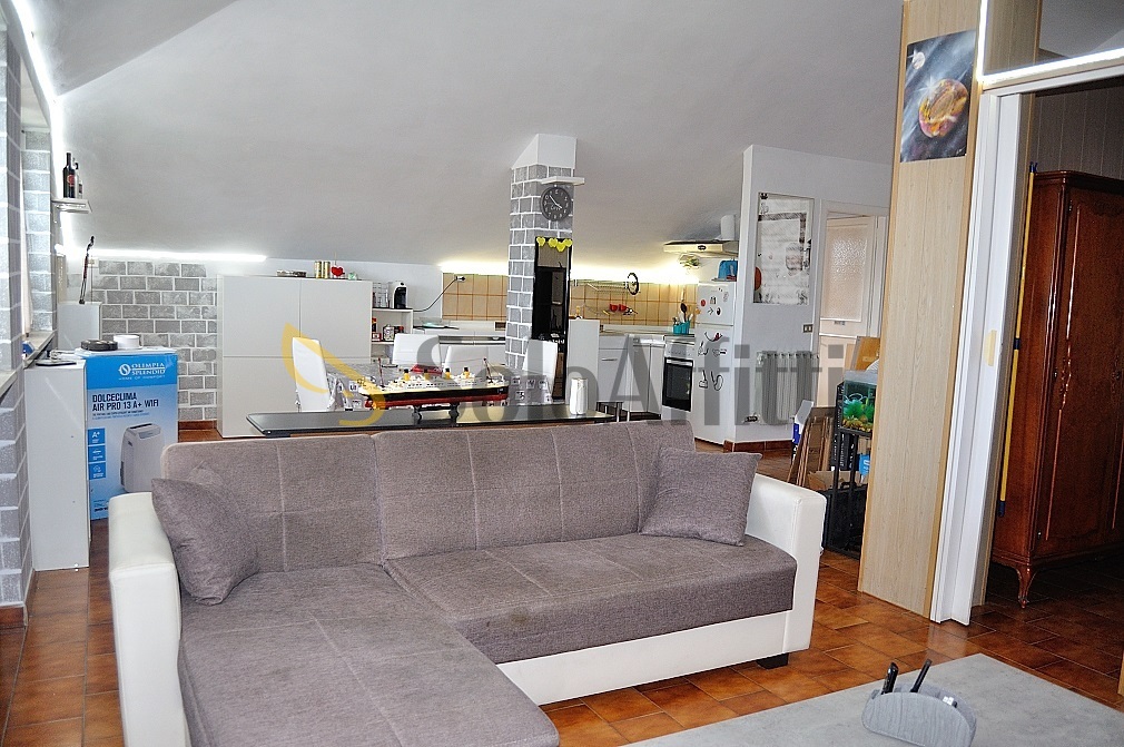 Loft con box in via piave 12, Leini