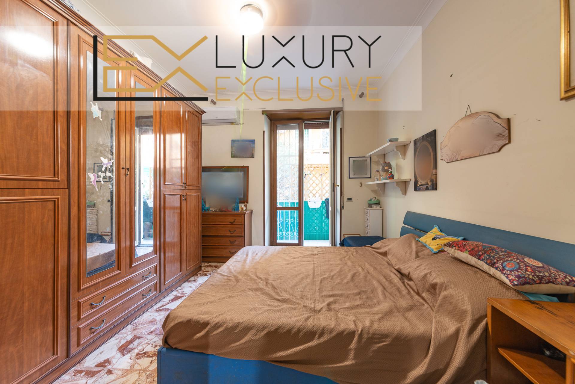 Appartamento in vendita a Roma, Bologna