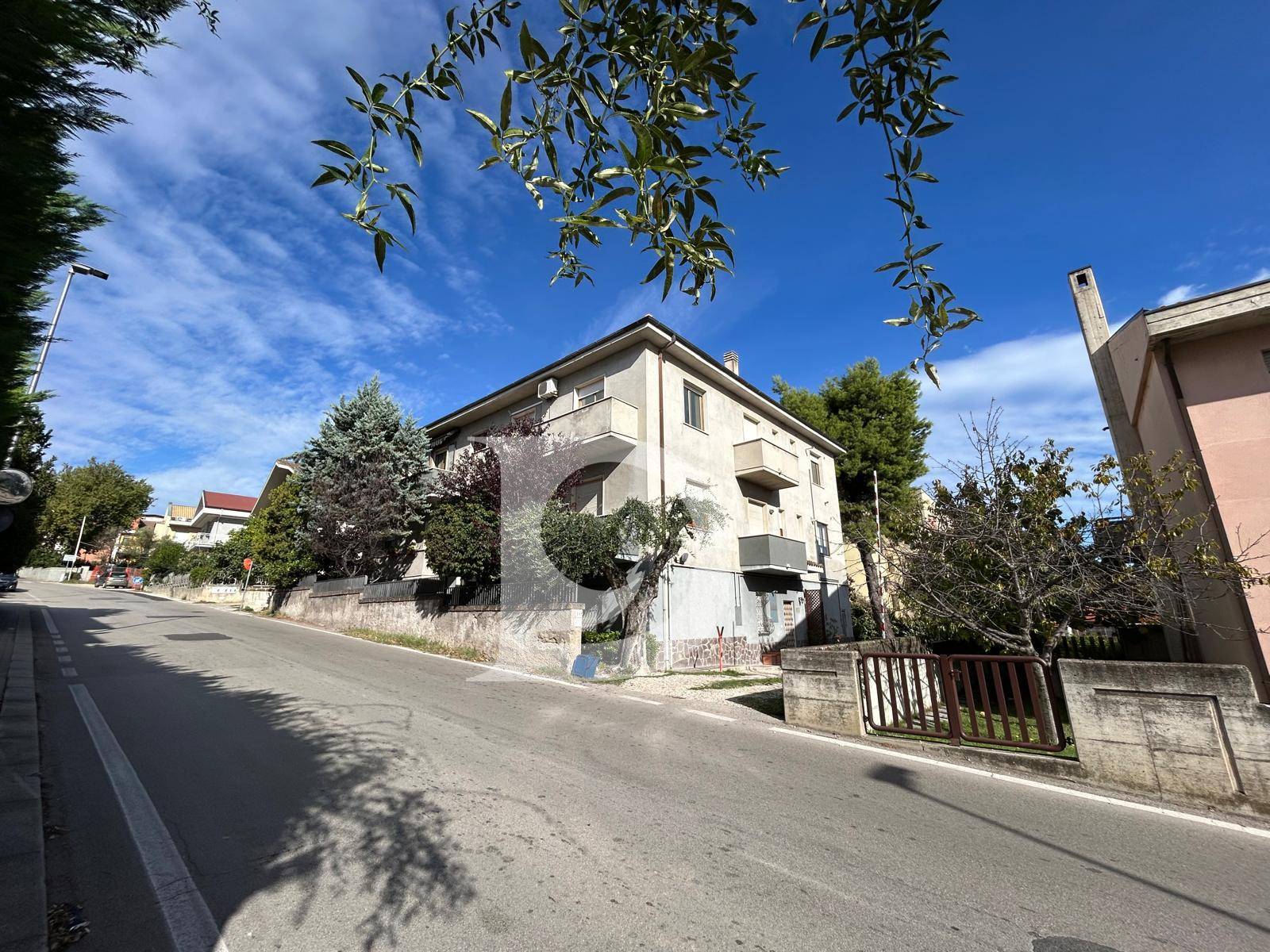 Appartamento in vendita a Pescara, Zona Colli