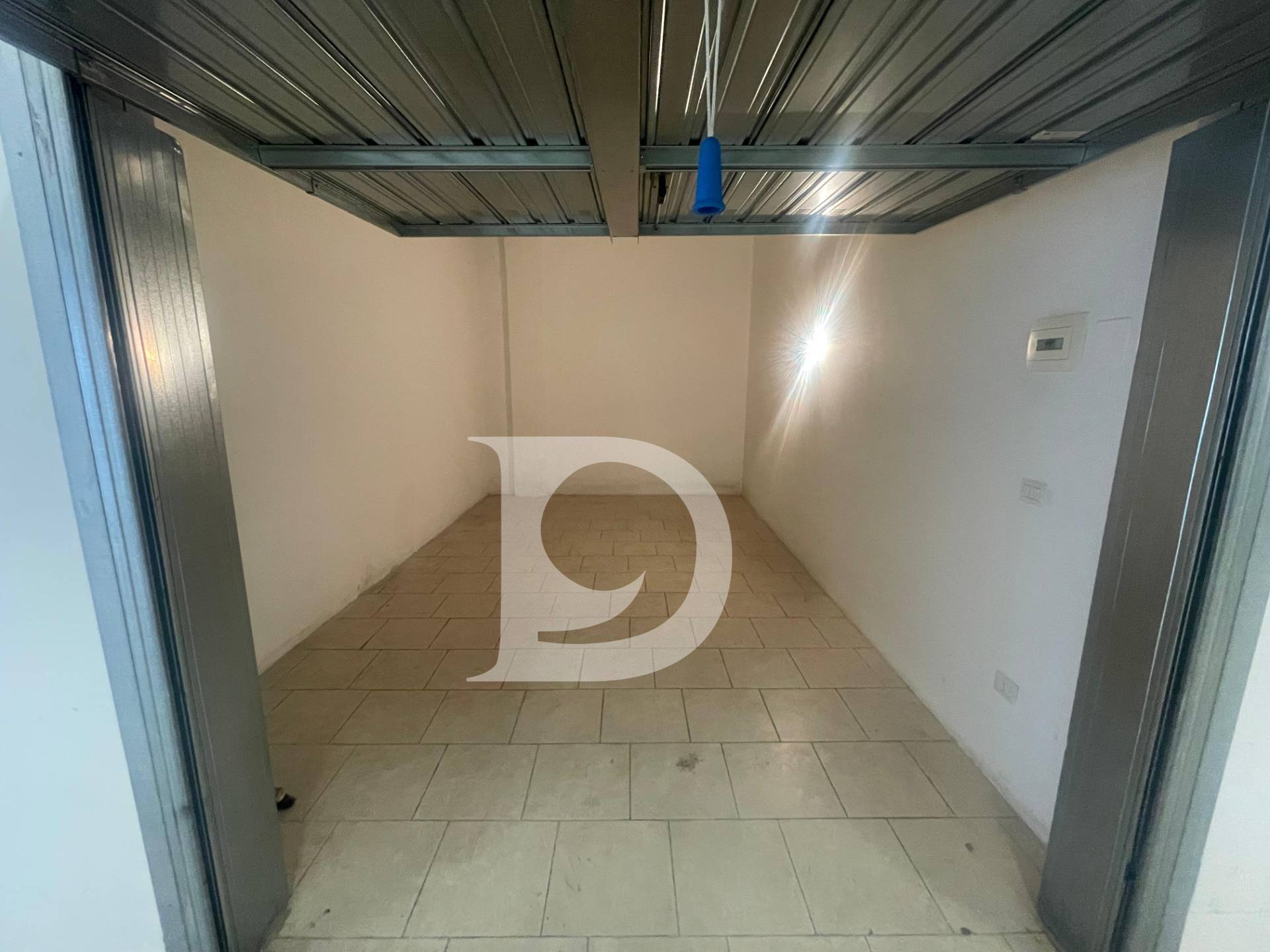 Box o garage in vendita a Pescara, Centro