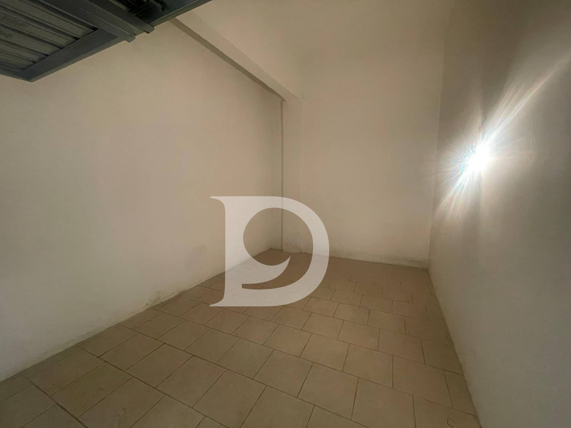 Box o garage in vendita a Pescara, Centro