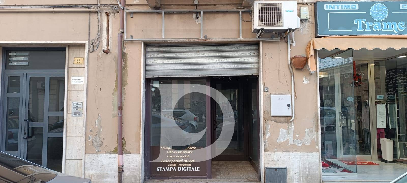 Locale commerciale in vendita a Pescara, Porta Nuova