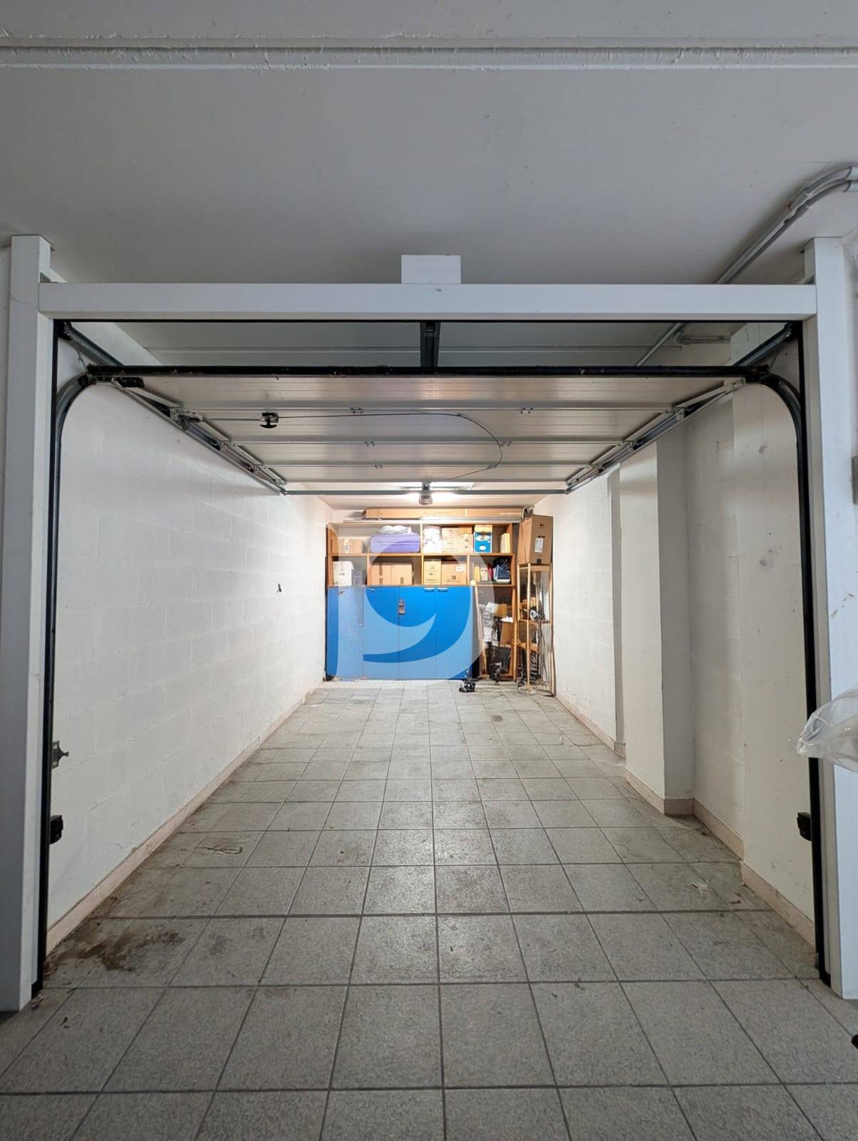 Box o garage in vendita a Pescara, Centro