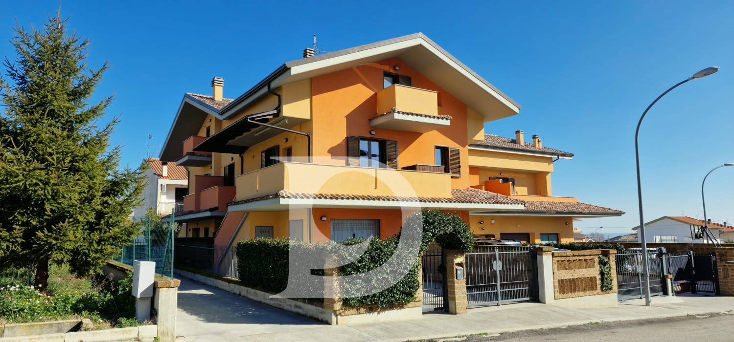 Porzione di casa in vendita a Loreto Aprutino