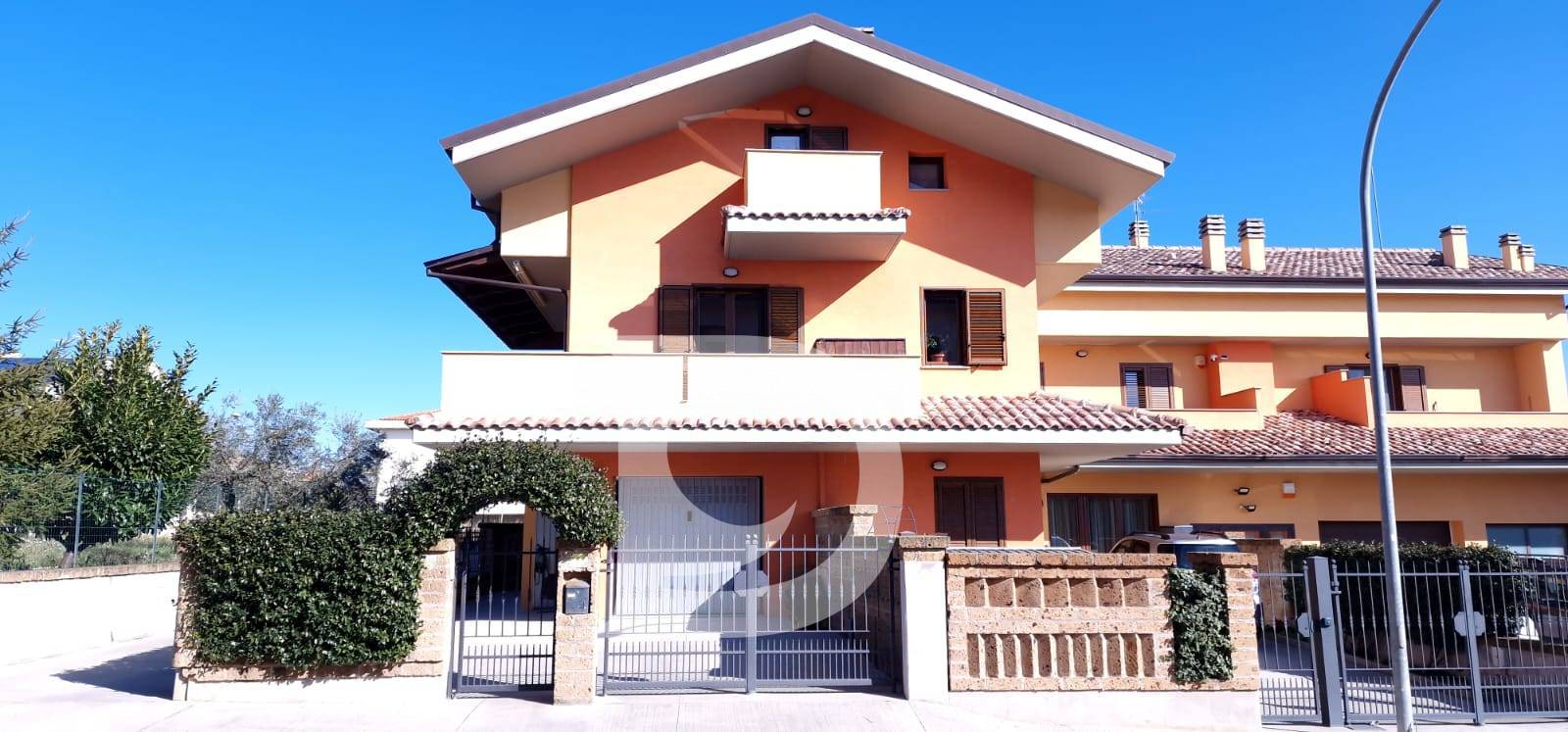 Porzione di casa in vendita a Loreto Aprutino