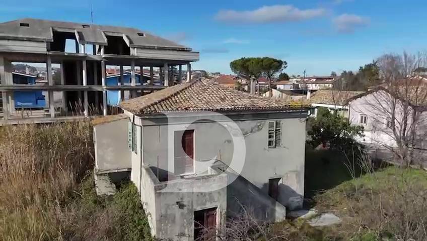 Rustico in vendita a Pescara, Zona Tiburtina