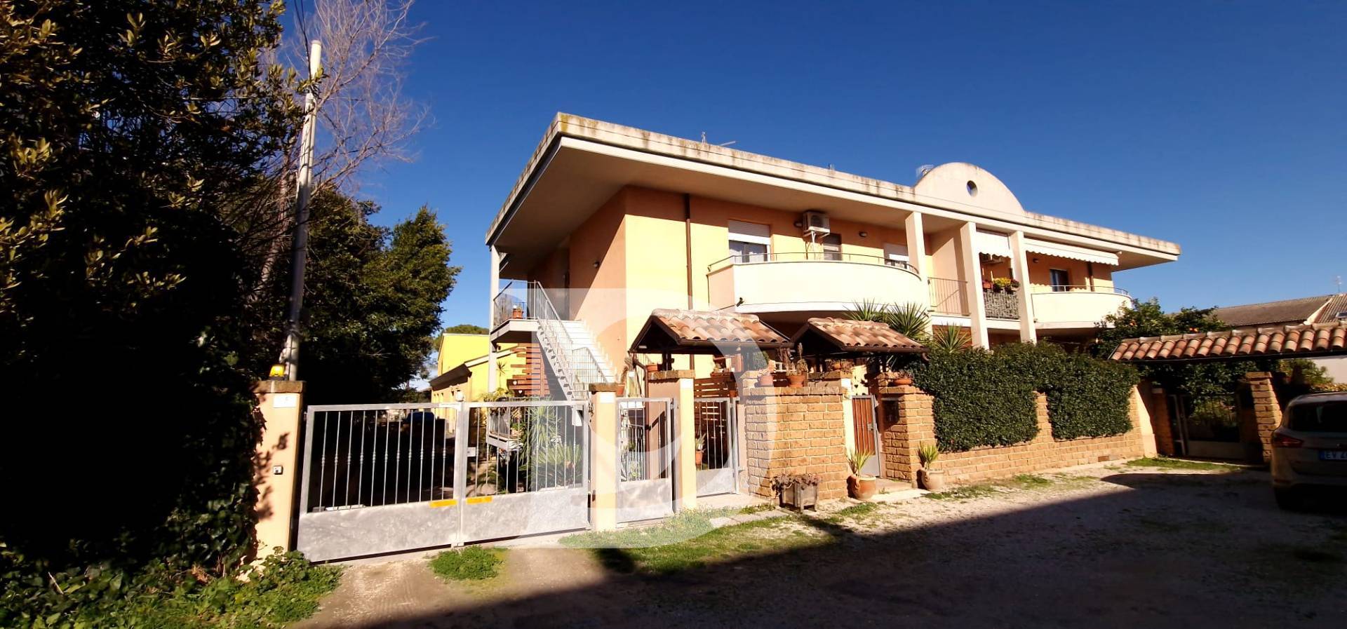 Porzione di casa in vendita a Loreto Aprutino