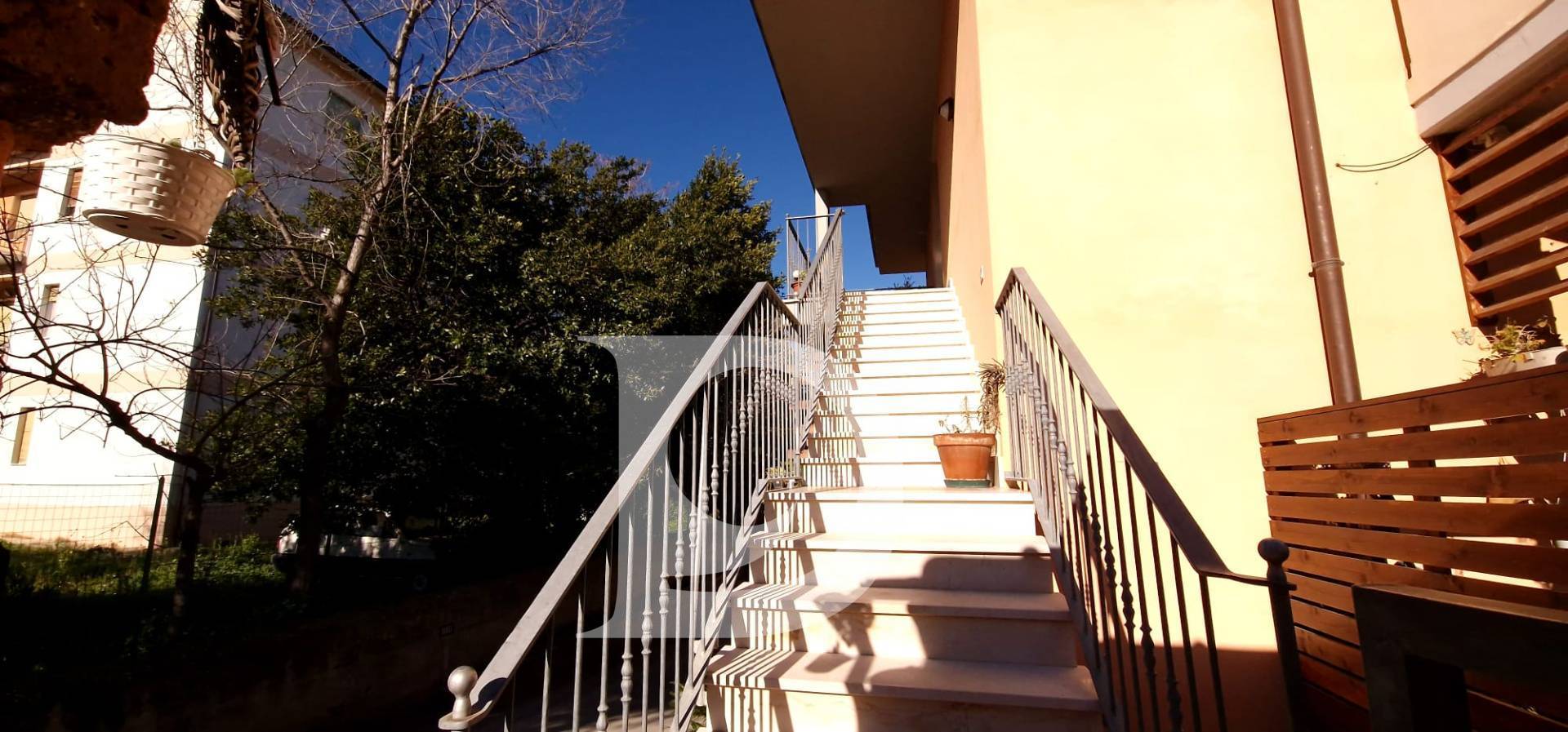 Porzione di casa in vendita a Loreto Aprutino