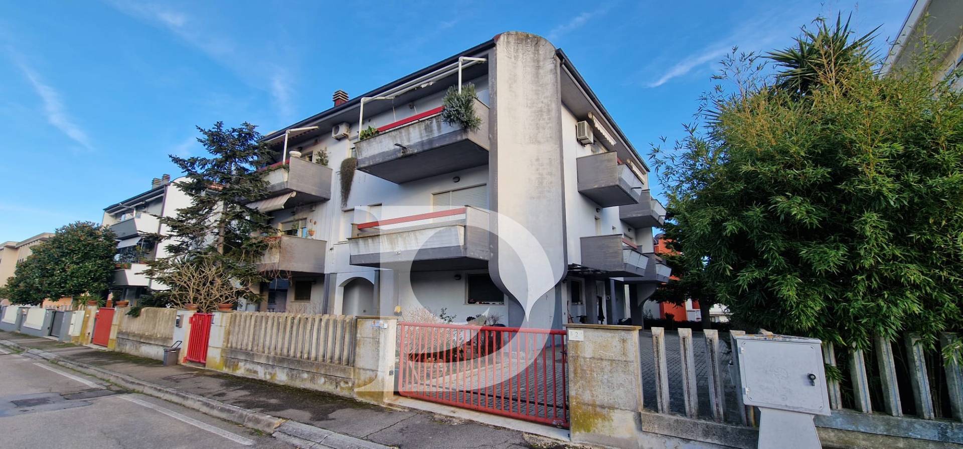 Appartamento in vendita a Loreto Aprutino