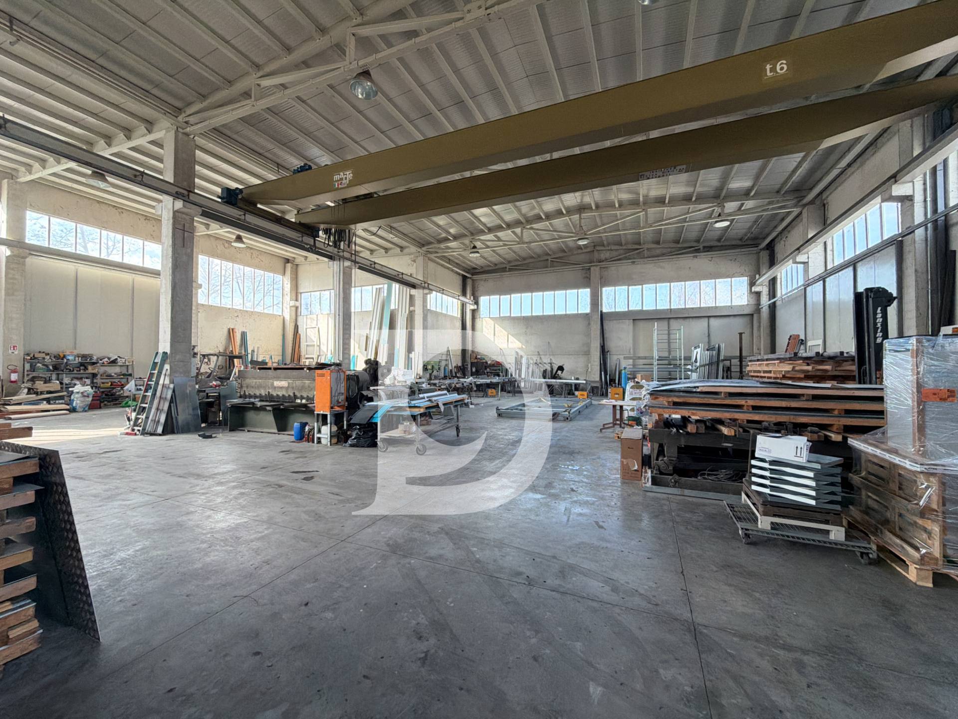 Capannone in vendita a San Giovanni Teatino