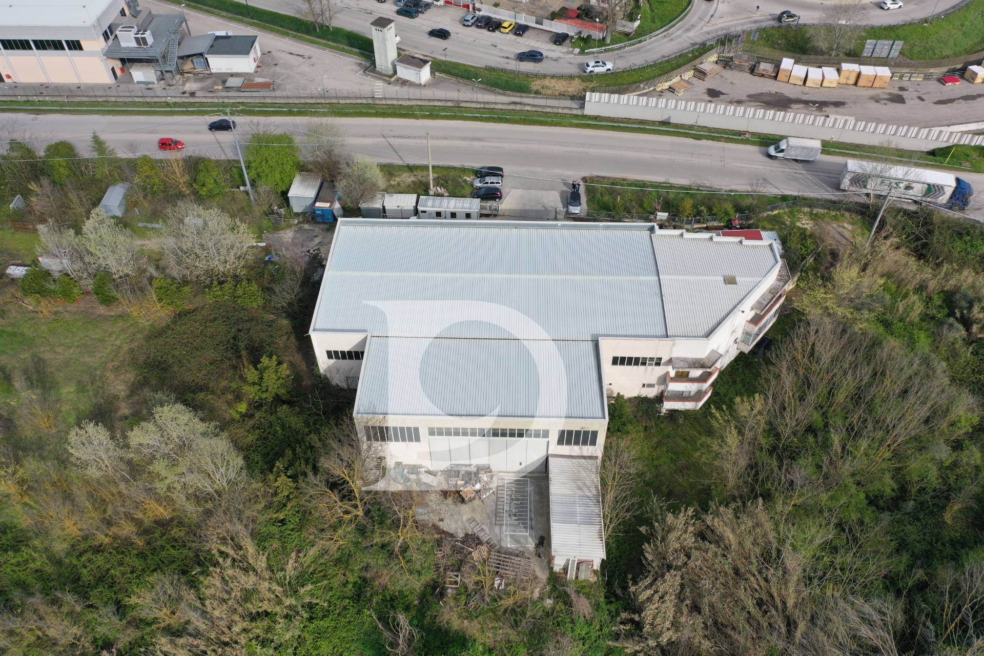 Capannone in vendita a San Giovanni Teatino